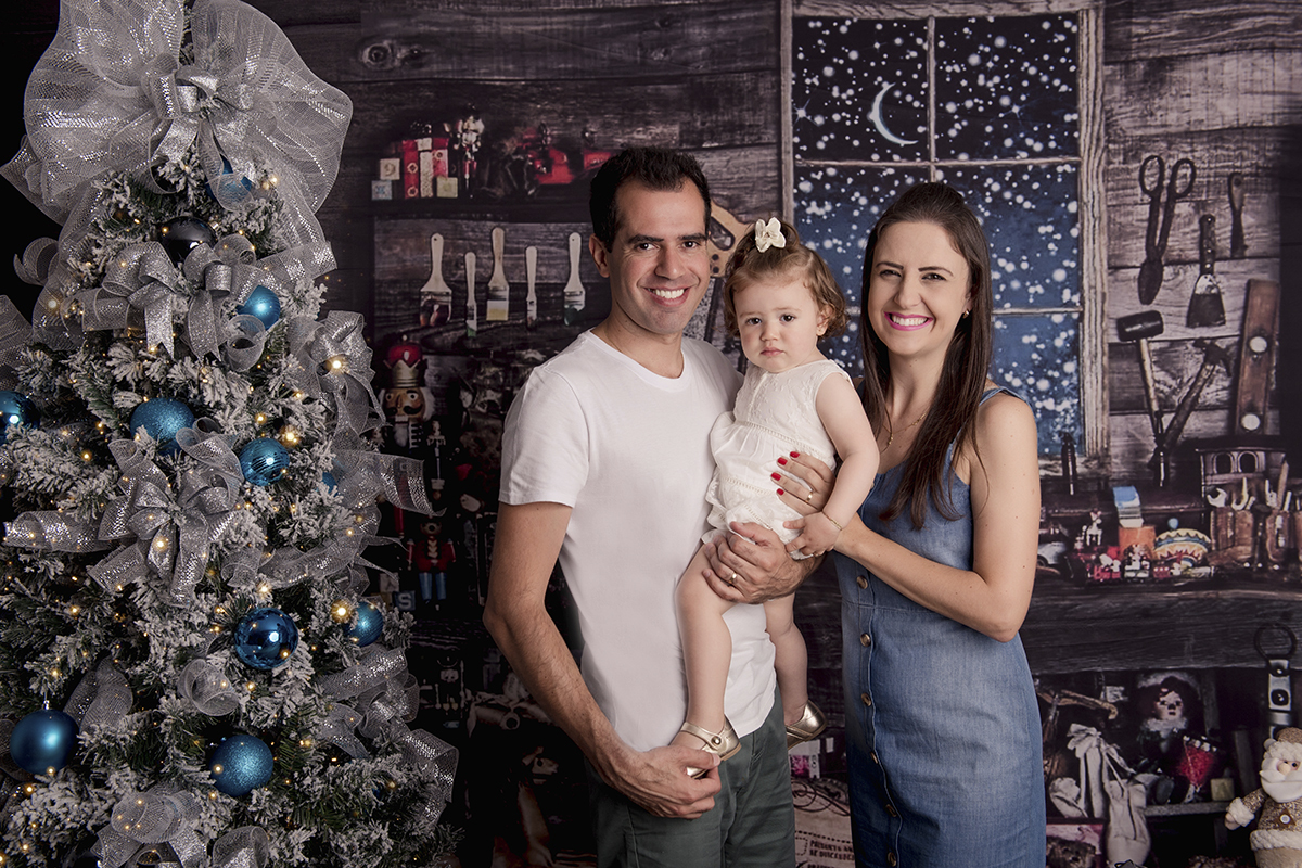 Foto de bebe em caxias do sul fotografa morgana perini pais com filha cenario natal