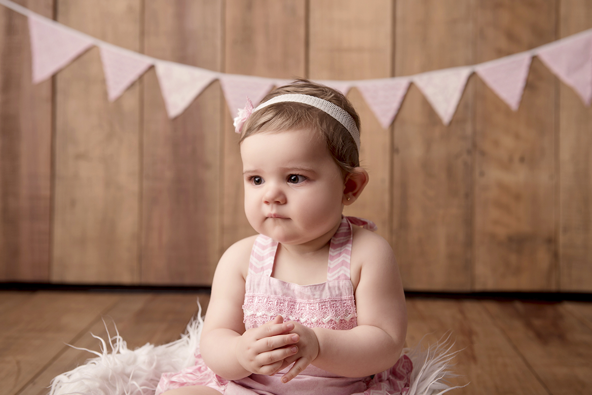 Foto de bebe em caxias do sul fotografa morgana perini bebe rosa bandeiras rosa