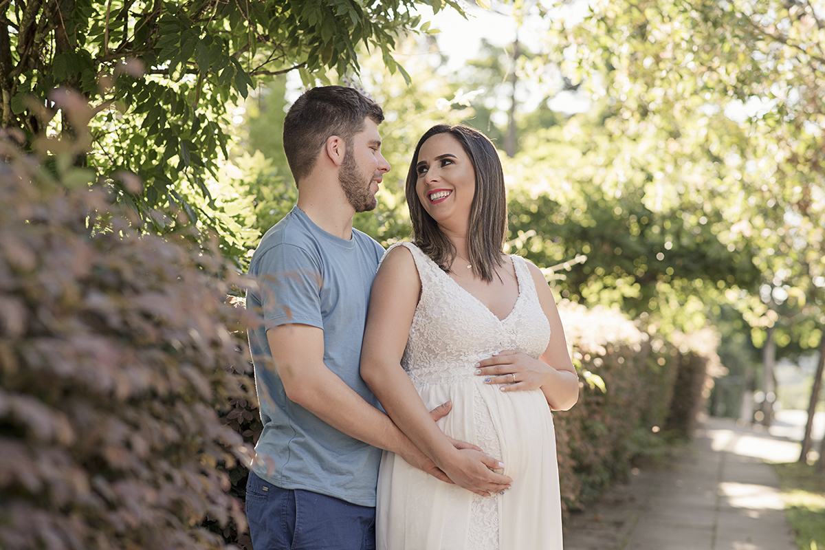 Foto de gestante em caxias do sul fotografa morgana perini casal flores