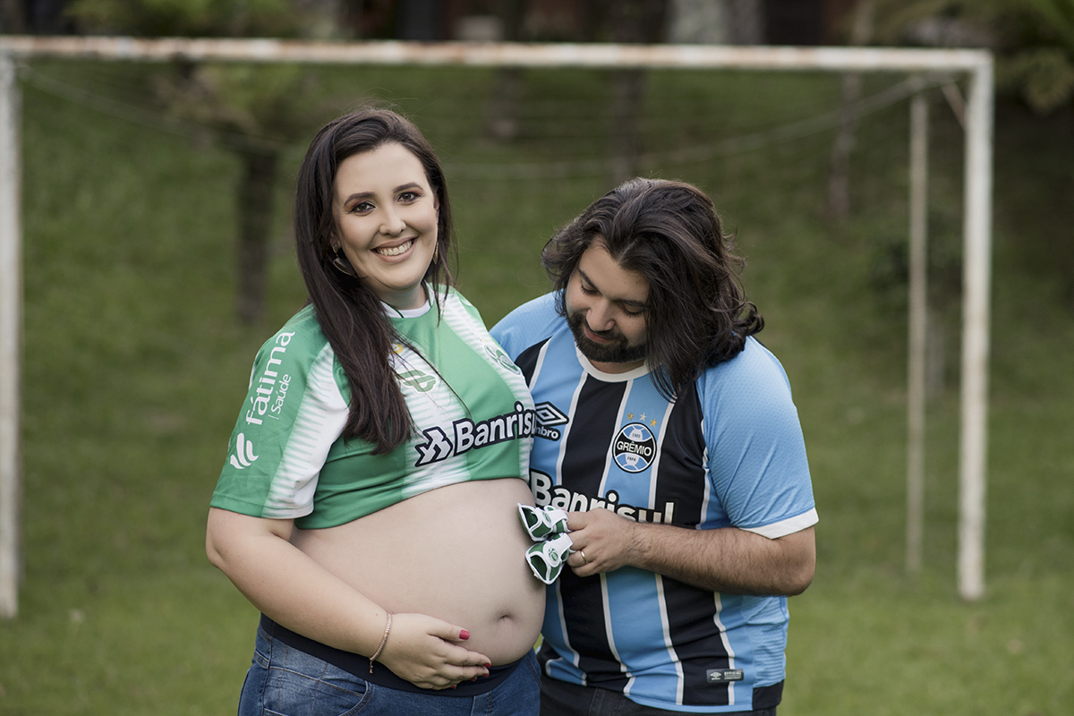 Foto de gestante em caxias do sul fotografa morgana perini camisa de time