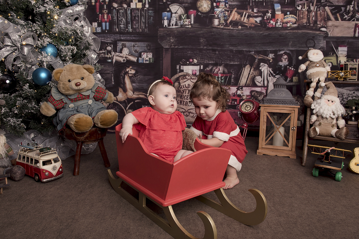 Foto de bebe em caxias do sul fotografa morgana perini meninas treno vermelho