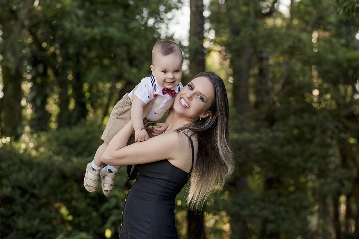 Foto de bebe em caxias do sul fotografa morgana perini mae bebe colo verde