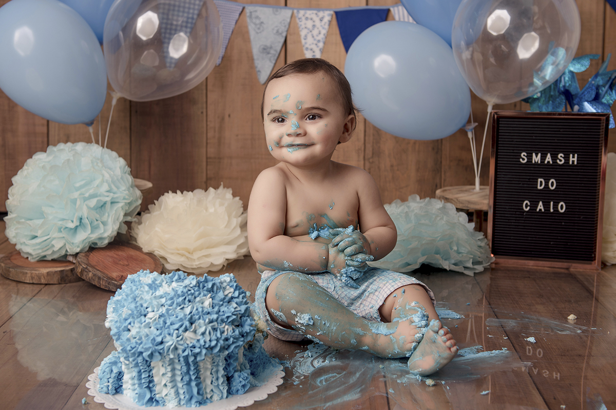Foto de smash em caxias do sul fotografa morgana perini bebe lambuzado bolo