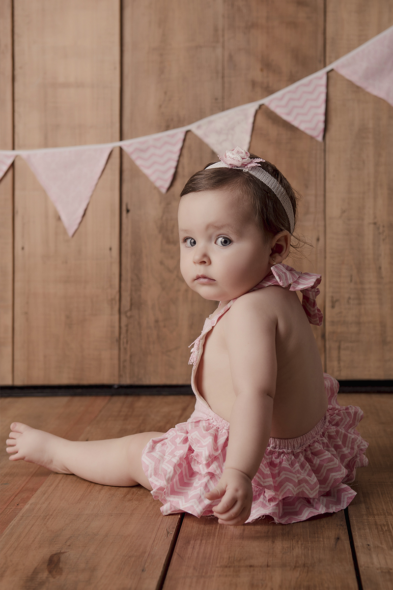 Foto de bebe em caxias do sul fotografa morgana perini olhando que canto rosa