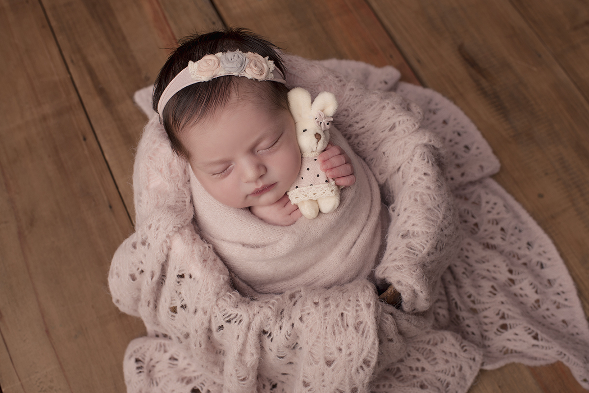 Foto newborn em caxias do sul fotografa morgana perini bebe ursinho