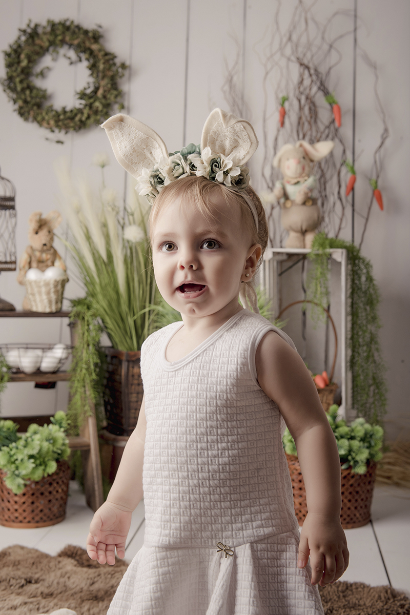 Foto de bebe em caxias do sul fotografa morgana perini menina olhos azuis loira