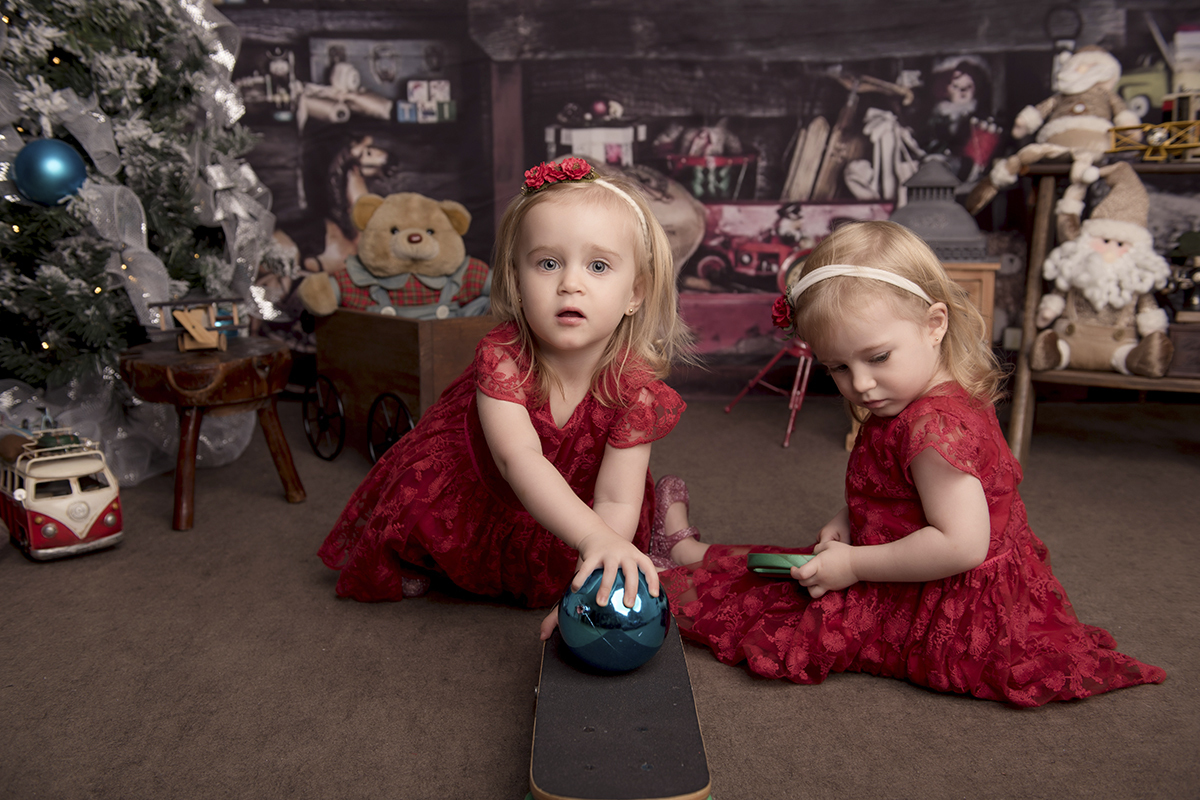 Foto de bebe em caxias do sul fotografa morgana perini gemeas vermelho natal