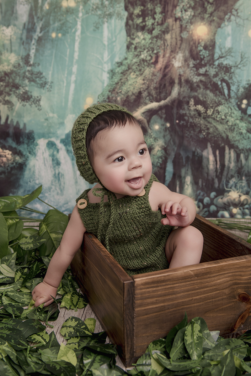 Foto de bebe em caxias do sul fotografa morgana perini menino moreno sorrindo cabelo preto
