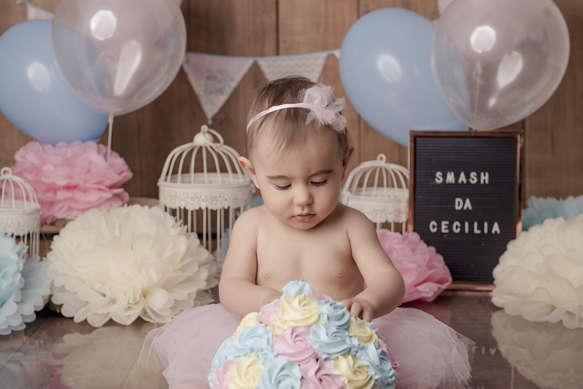 Foto de bebe em caxias do sul fotografa morgana perini smash bebe bolo
