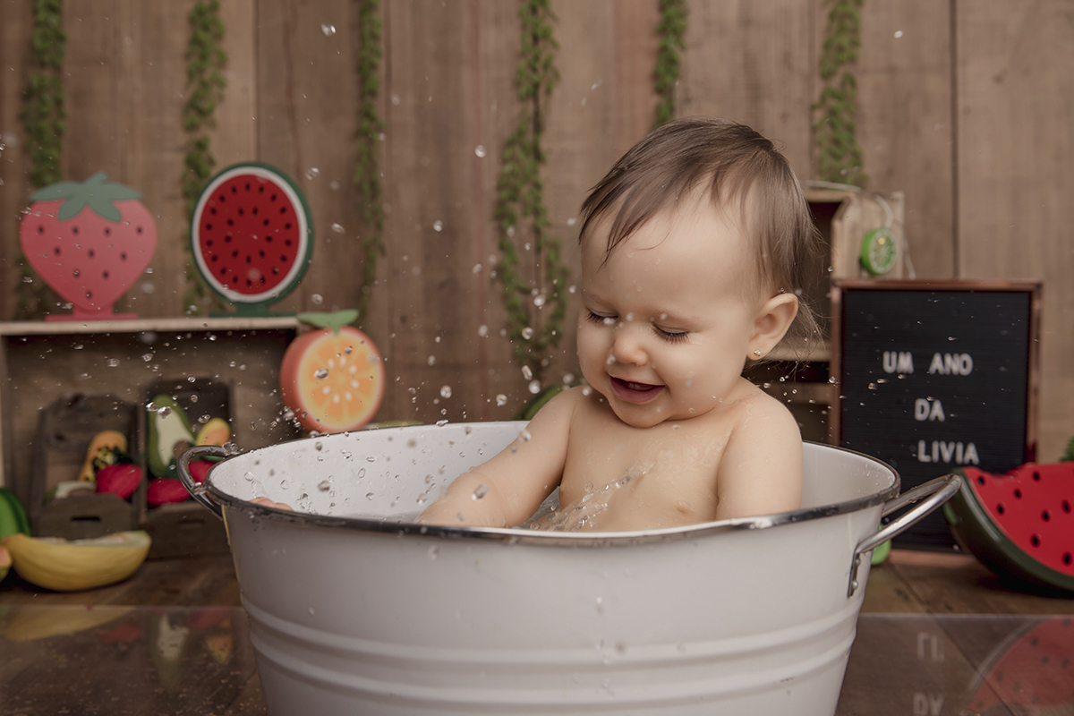 Foto de smash em caxias do sul fotografa morgana perini bebe bolhas de agua
