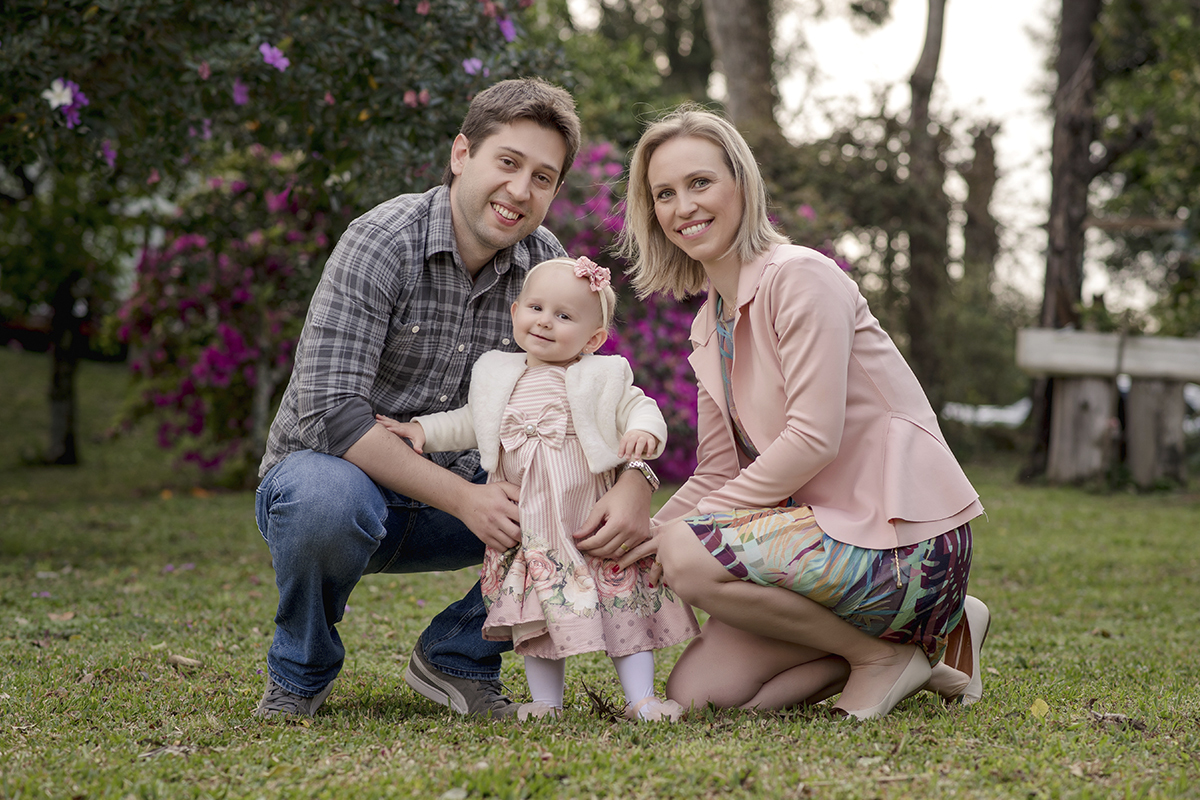 Foto de smash em caxias do sul fotografa morgana perini menina jardim com os pais