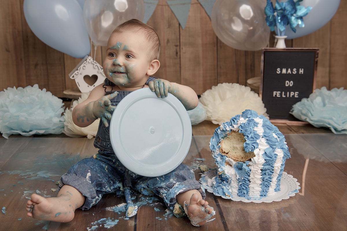 Foto de smash em caxias do sul fotografa morgana perini menino sujo de bolo