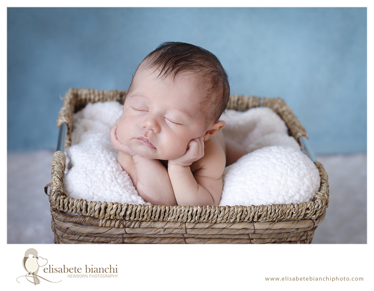 Ensaio newborn de uma estrela fotografia recém nascido Caxias do Sul