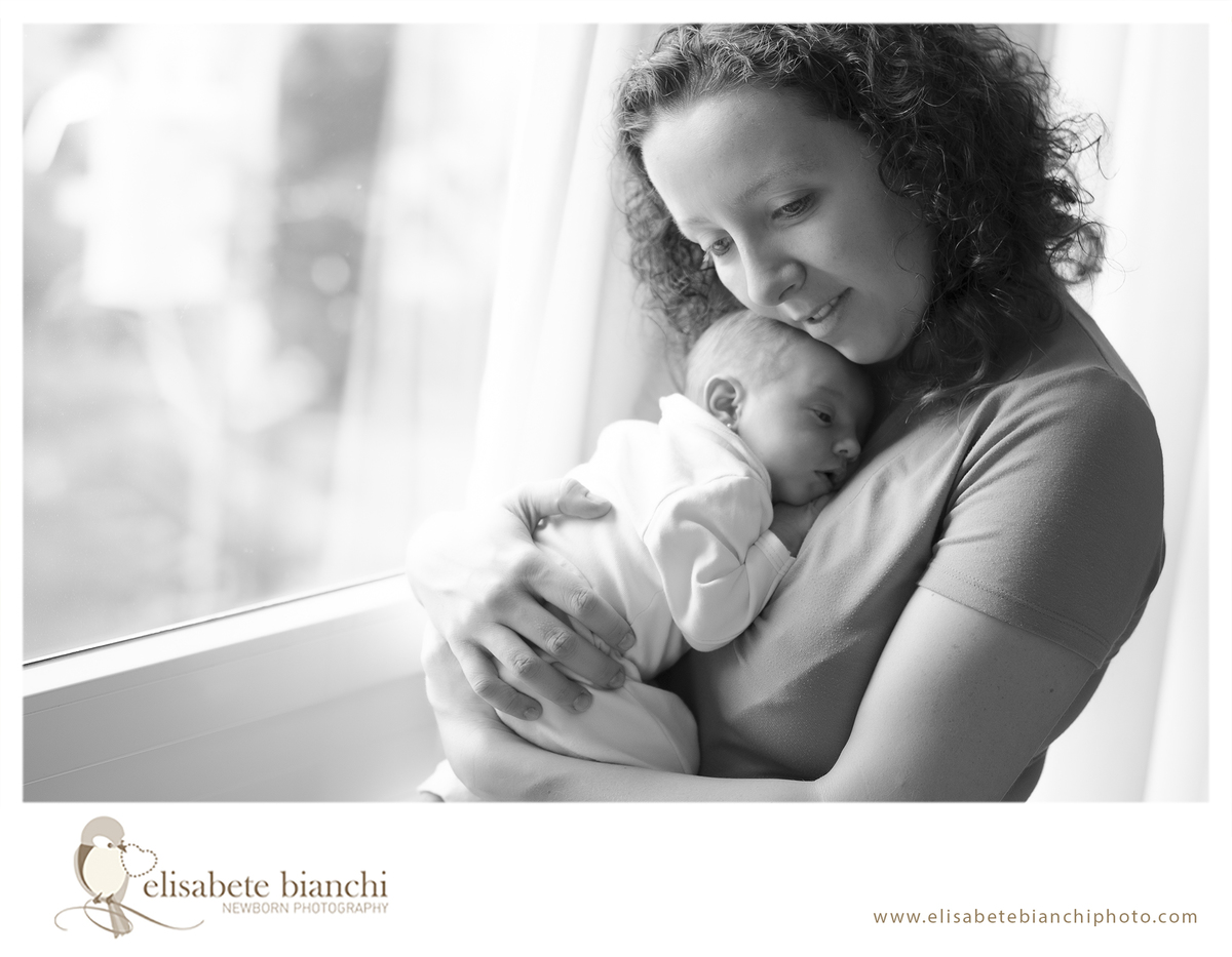 Primeiro ensaio fotográfico sessão newborn Caxias do Sul mãe