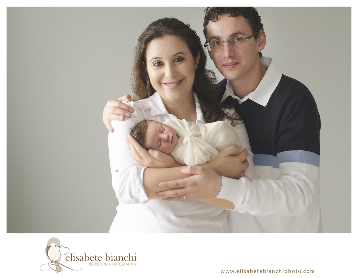 Recém-nascido e o wrap ensaio fotográfico newborn enroladinho  Caxias do Sul família