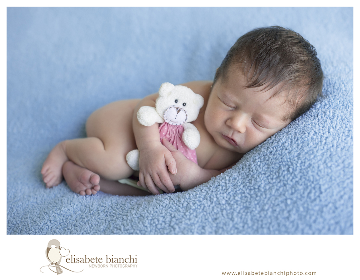 bebê música paz ensaio newborn sessão fotográfica recém-nascido no domicílio em casa Caxias do Sul