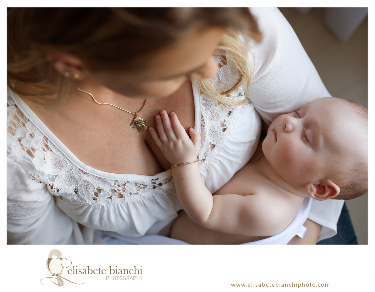 3 meses ensaio acompanhamento fotográfico bebê sessão trimestral Caxias do Sul colinho