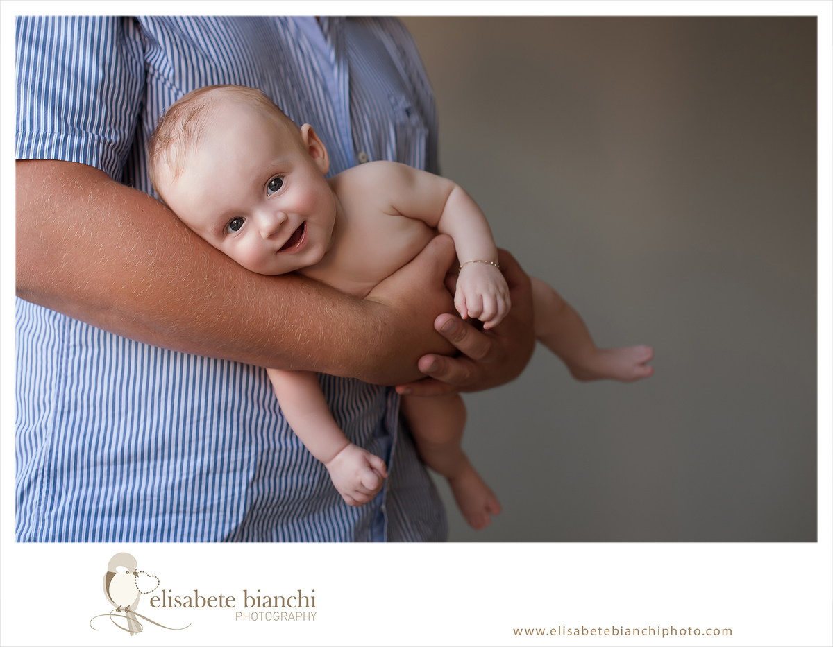 3 meses ensaio acompanhamento fotográfico bebê sessão trimestral Caxias do Sul colinho