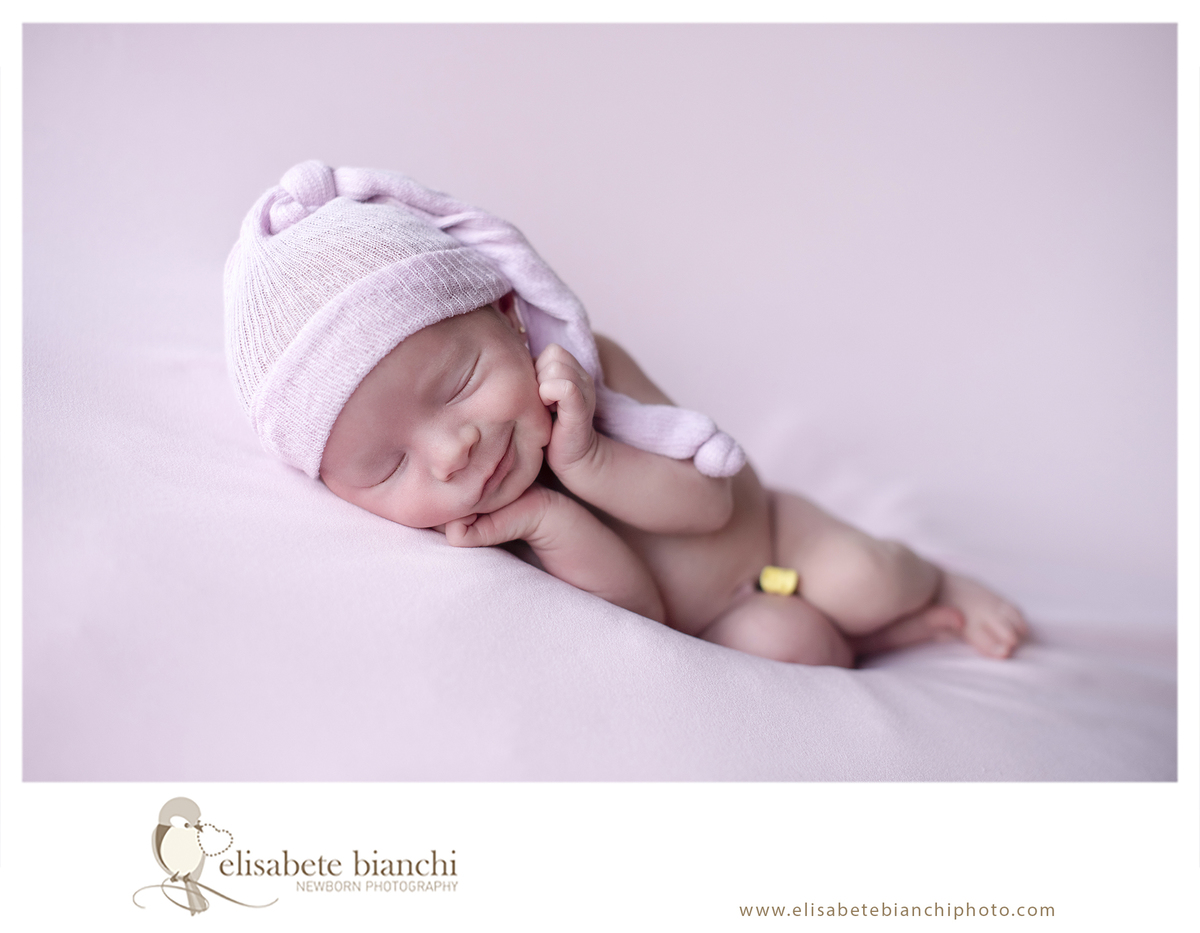 Newborn junto da família sessão fotografia recém-nascido no domicílio em casa Caxias do Sul