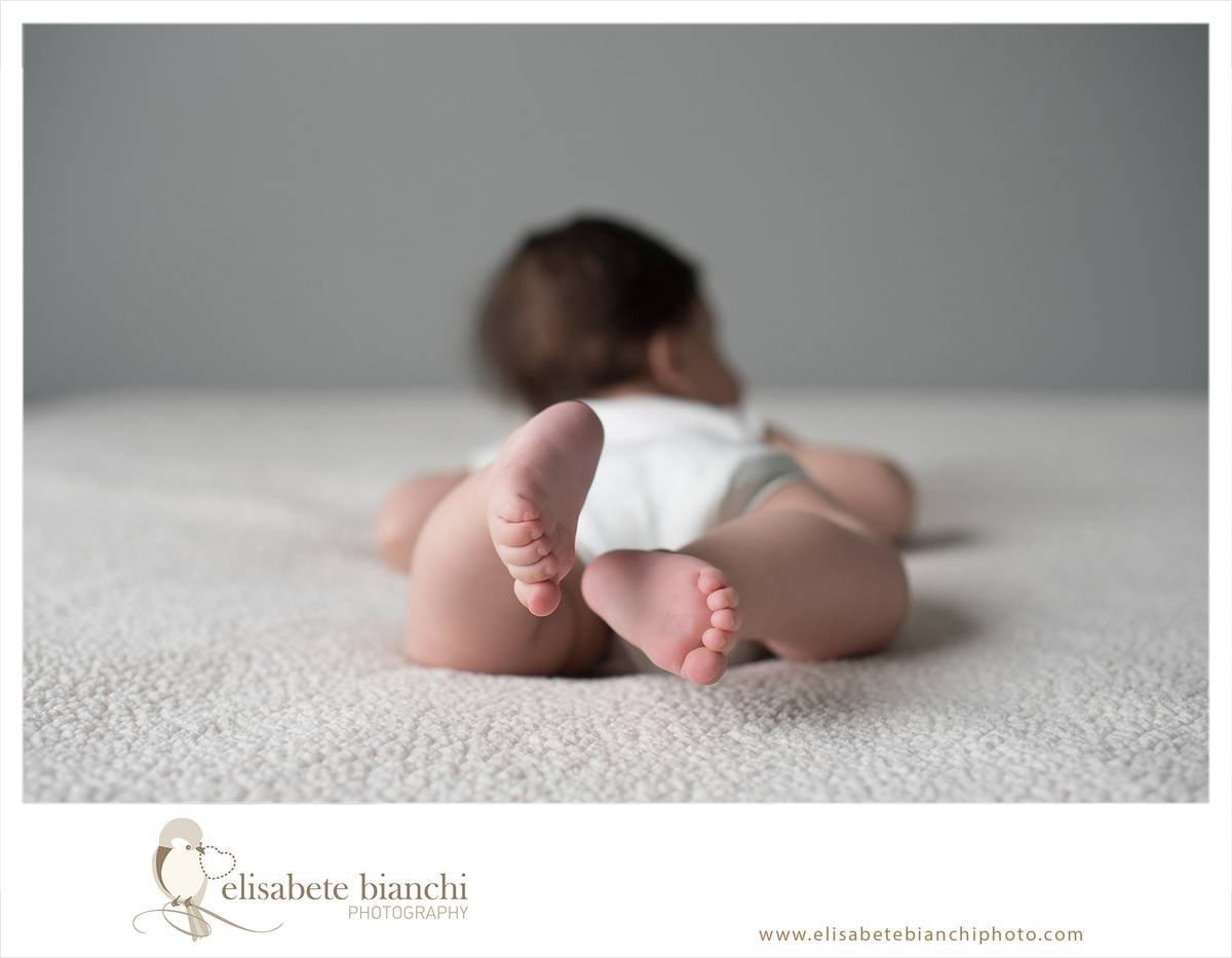 sessão de 4 meses ensaio acompanhamento fotográfico bebê Caxias do Sul 