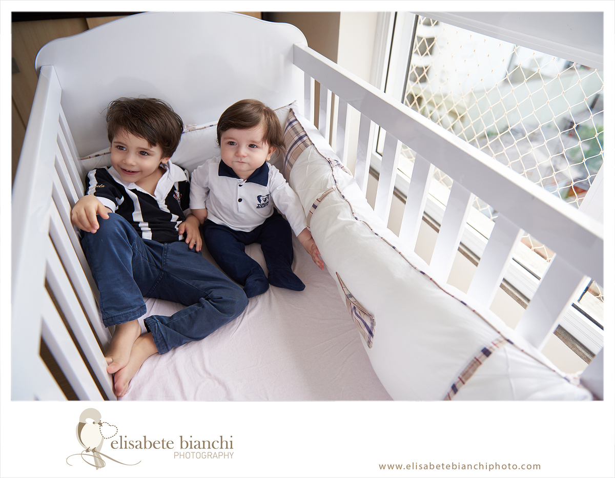 8 meses ensaio bebê no domicílio sessão fotográfica em casa Caxias do Sul