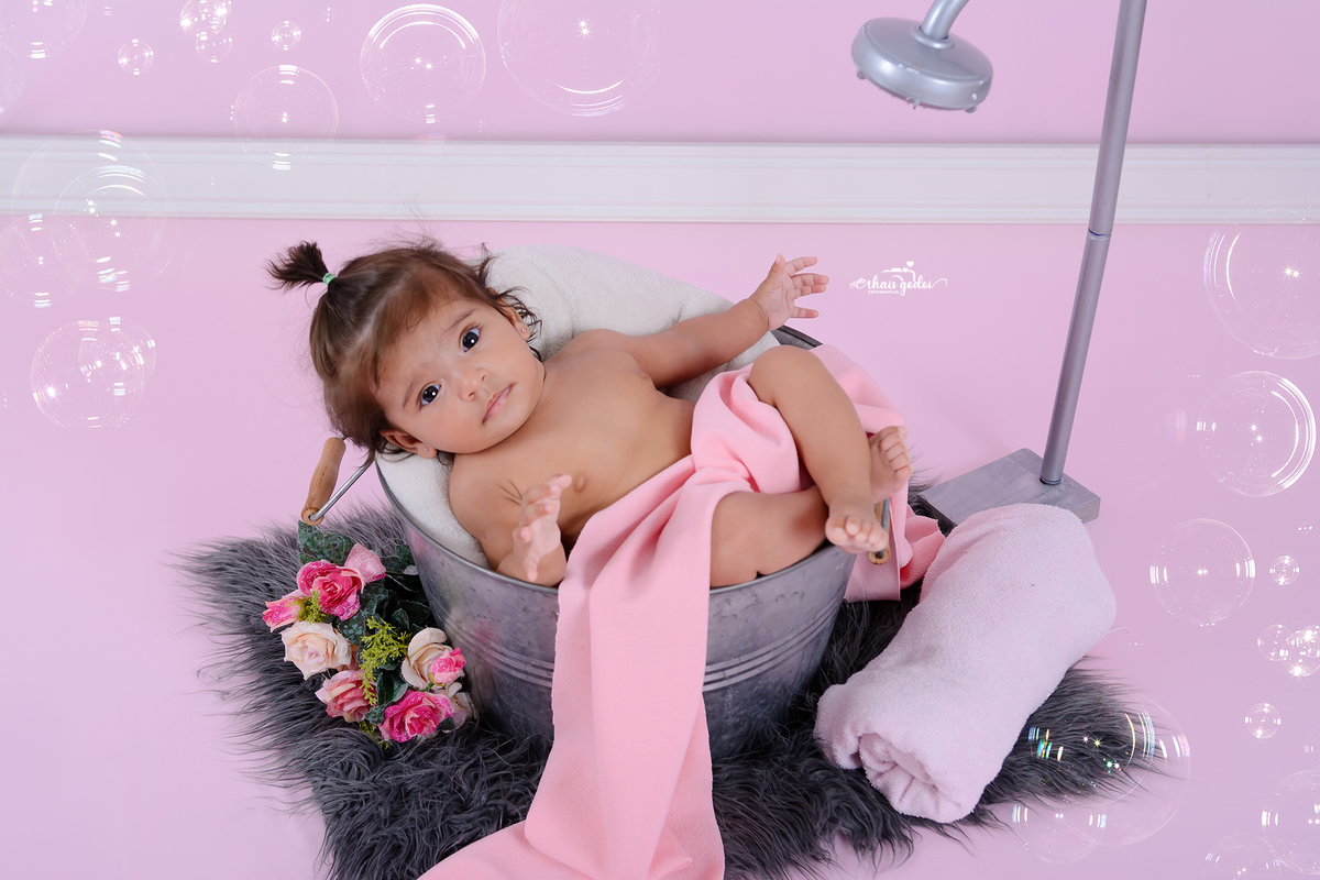 acompanheamento bebê menina 5 meses, ensaio fotográfico banho