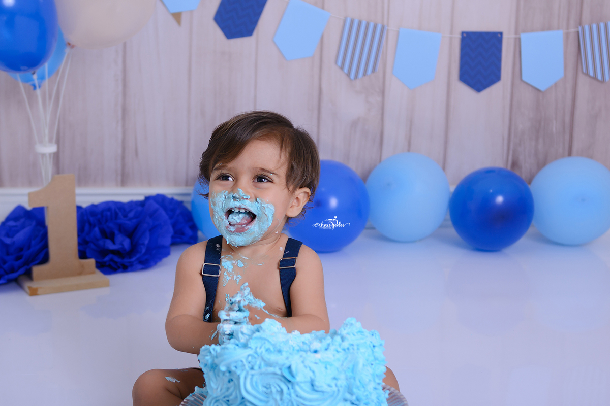 Ensaio de 1 aninho, smash the cake clean, ensaio 1 ano clean, ensaio com bolo,smash the cake em São Pedro-SP