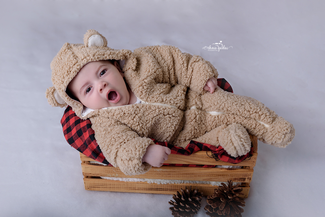 Ensaio bebê inverno, mesversário menino, ensaio bebê menino, acompanhamento mensal