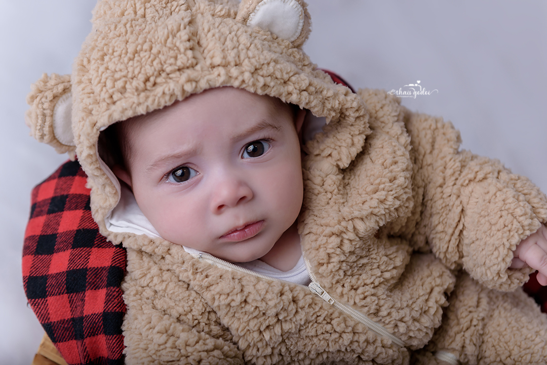 Ensaio bebê inverno, mesversário menino, ensaio bebê menino, acompanhamento mensal