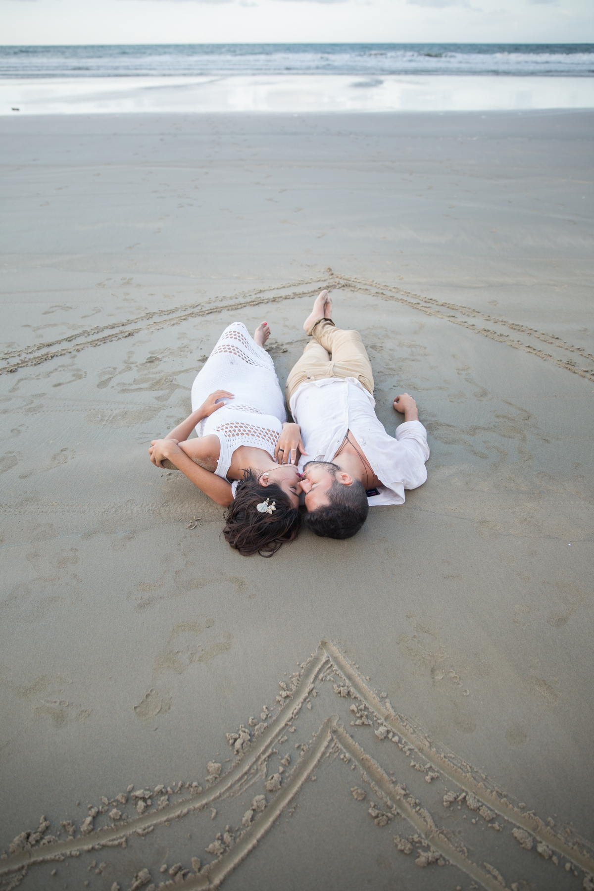 roupa de noivo para ensaio na praia