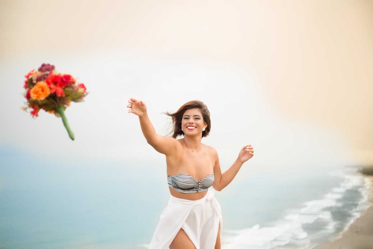 buquê de noiva para casamento na praia