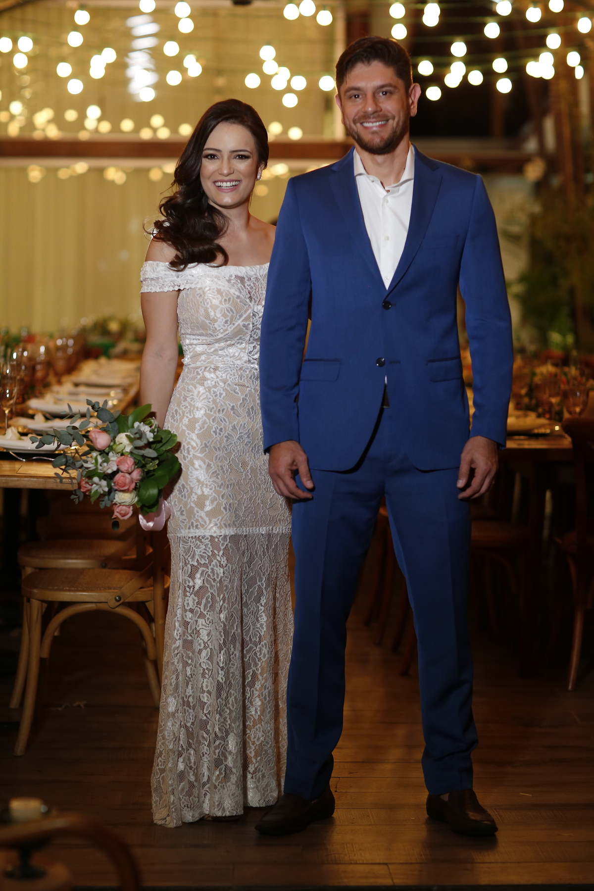 terno do noivo buquê da noiva