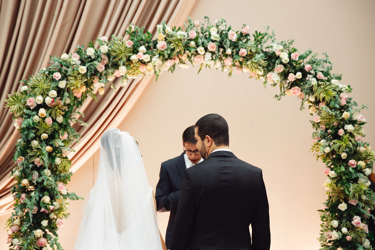 Arco de flores feito por Vero Festas Goiânia