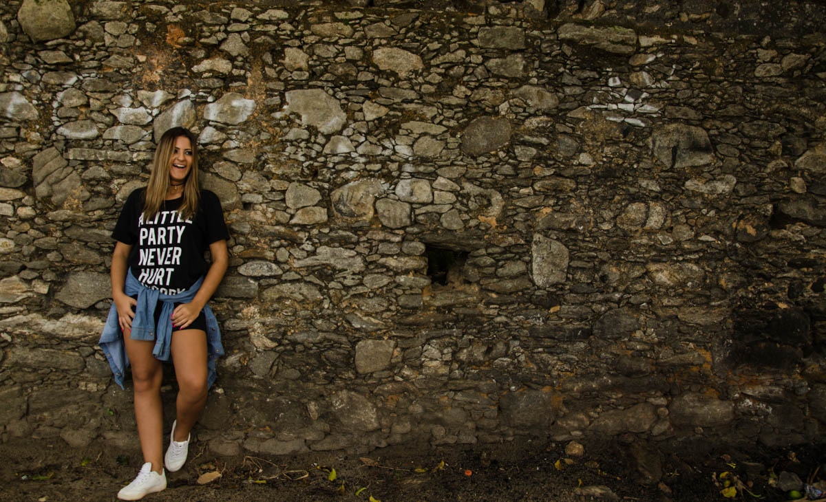 giulliana a debutante posando para o olhar do fotografo fabio doria