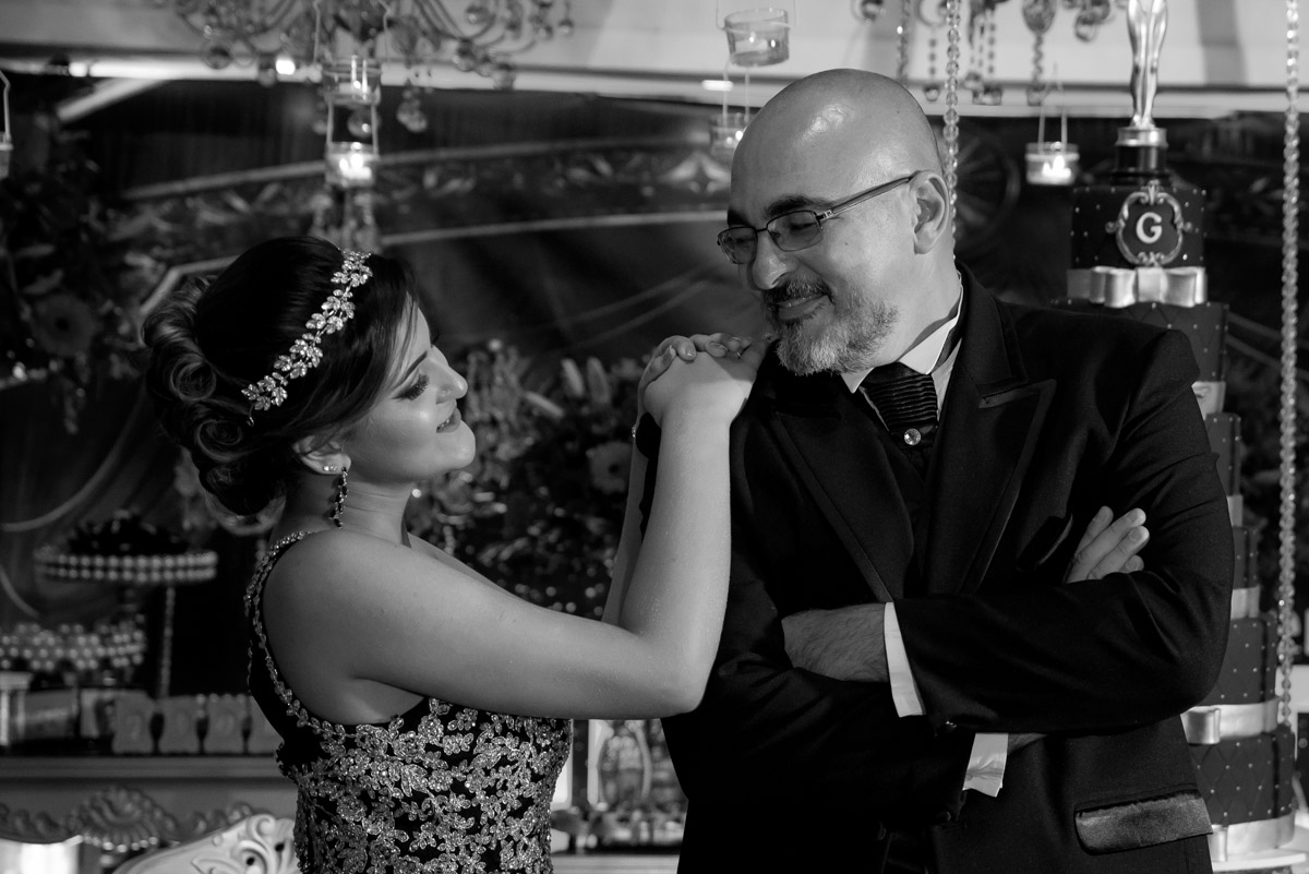 Pai, filha e aquele olhar