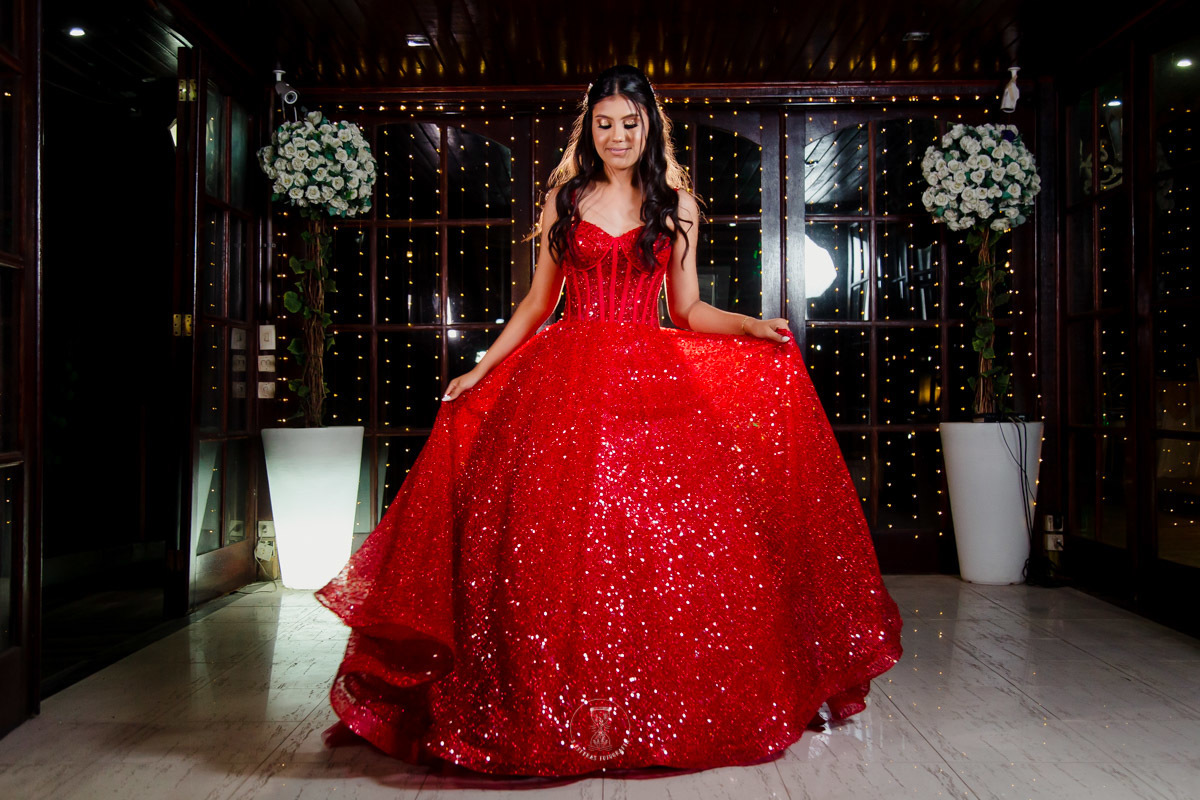 pose aniversário de 15 anos salão Sítio Mil Maravilhas Campo Grande Santíssimo melhor fotógrafo e cinegrafista do Rio de Janeiro Fabio Doria 