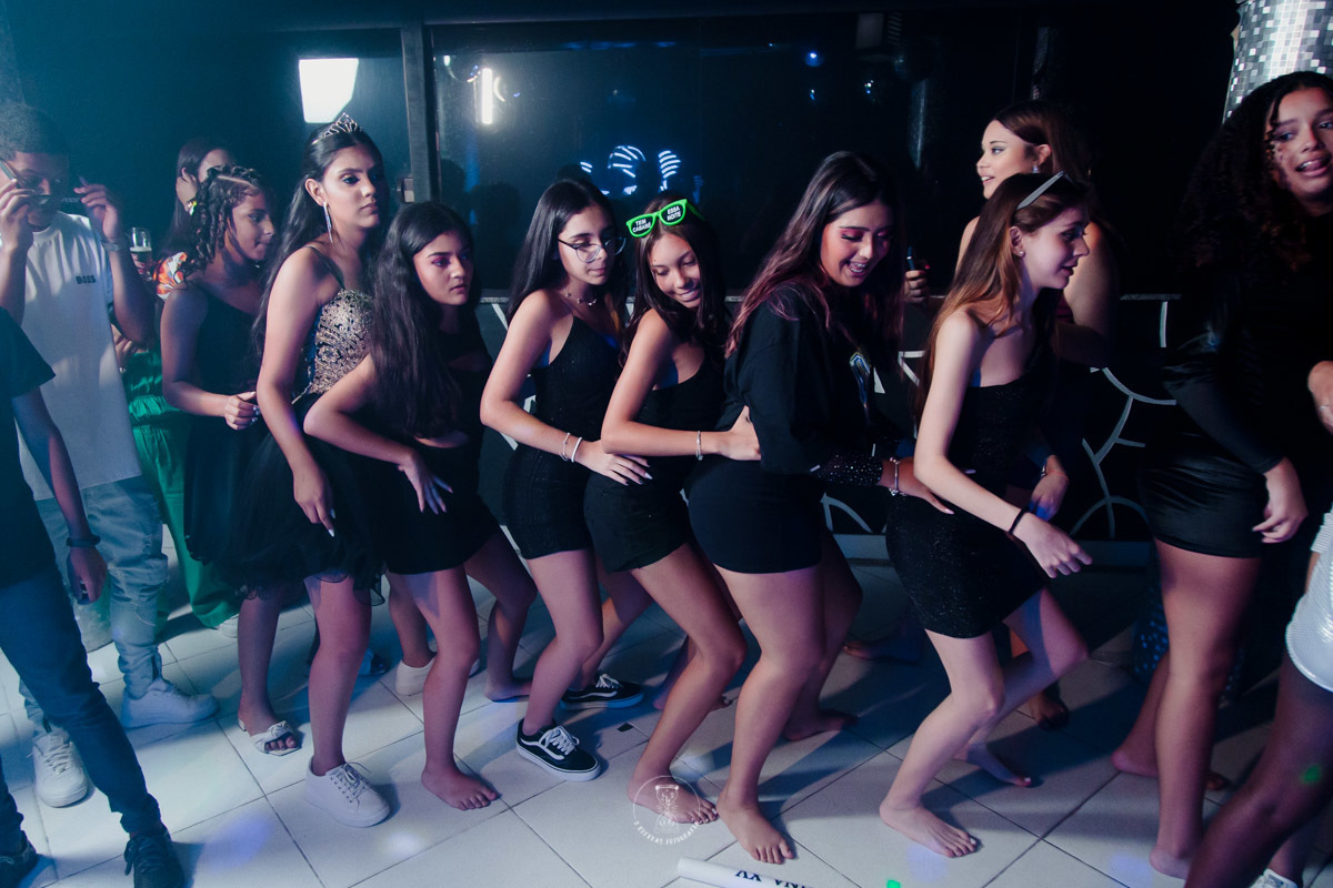 pista de dança aniversário de 15 anos com os pais salão Sítio Mil Maravilhas Campo Grande Santíssimo melhor fotógrafo e cinegrafista do Rio de Janeiro Fabio Doria 