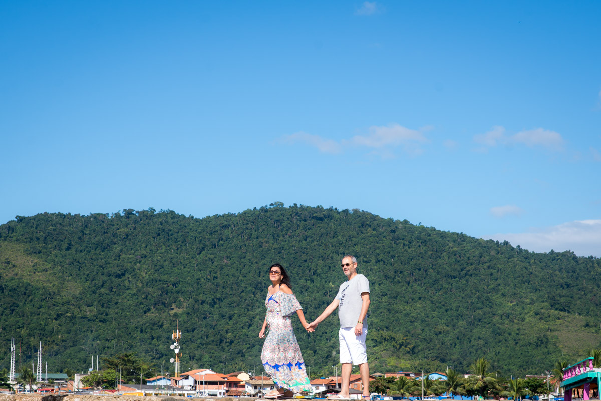 caminhando sob as aguas de paraty em ensaio externo com fabio doria