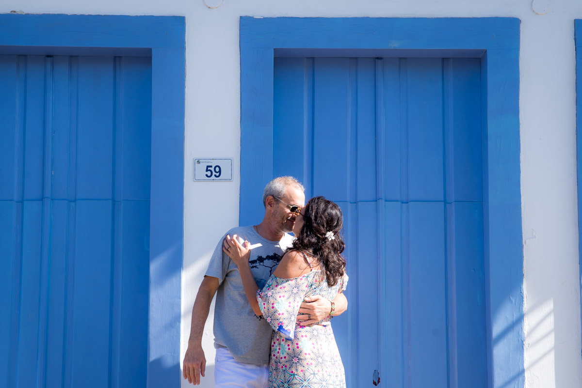 ensaio e carinho para fotos com o fotografo de paraty fabio doria