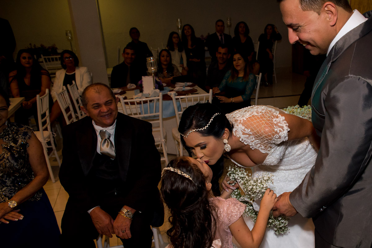 noiva da selinho em daminha e sobrinha casa de festas joshua fotografo fabio doria