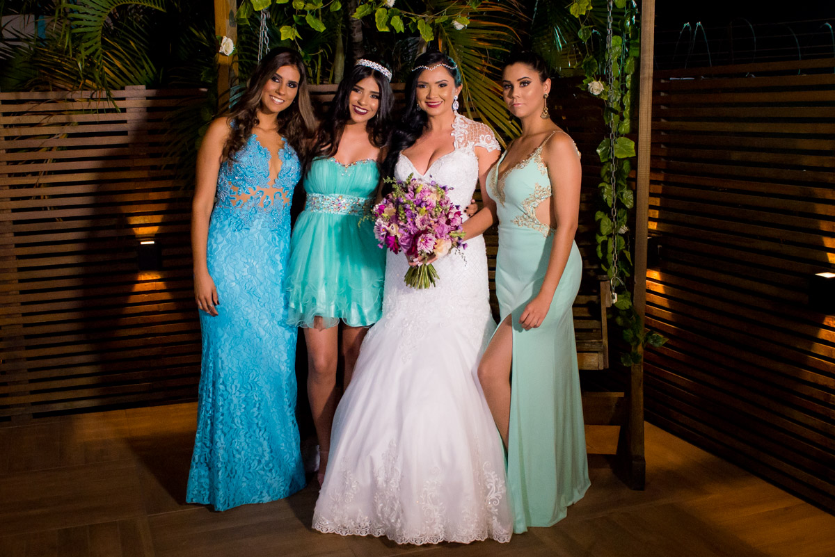 fotografo fabio doria registra noiva com filha e enteadas em pergolado casa de festas joshua campo grande