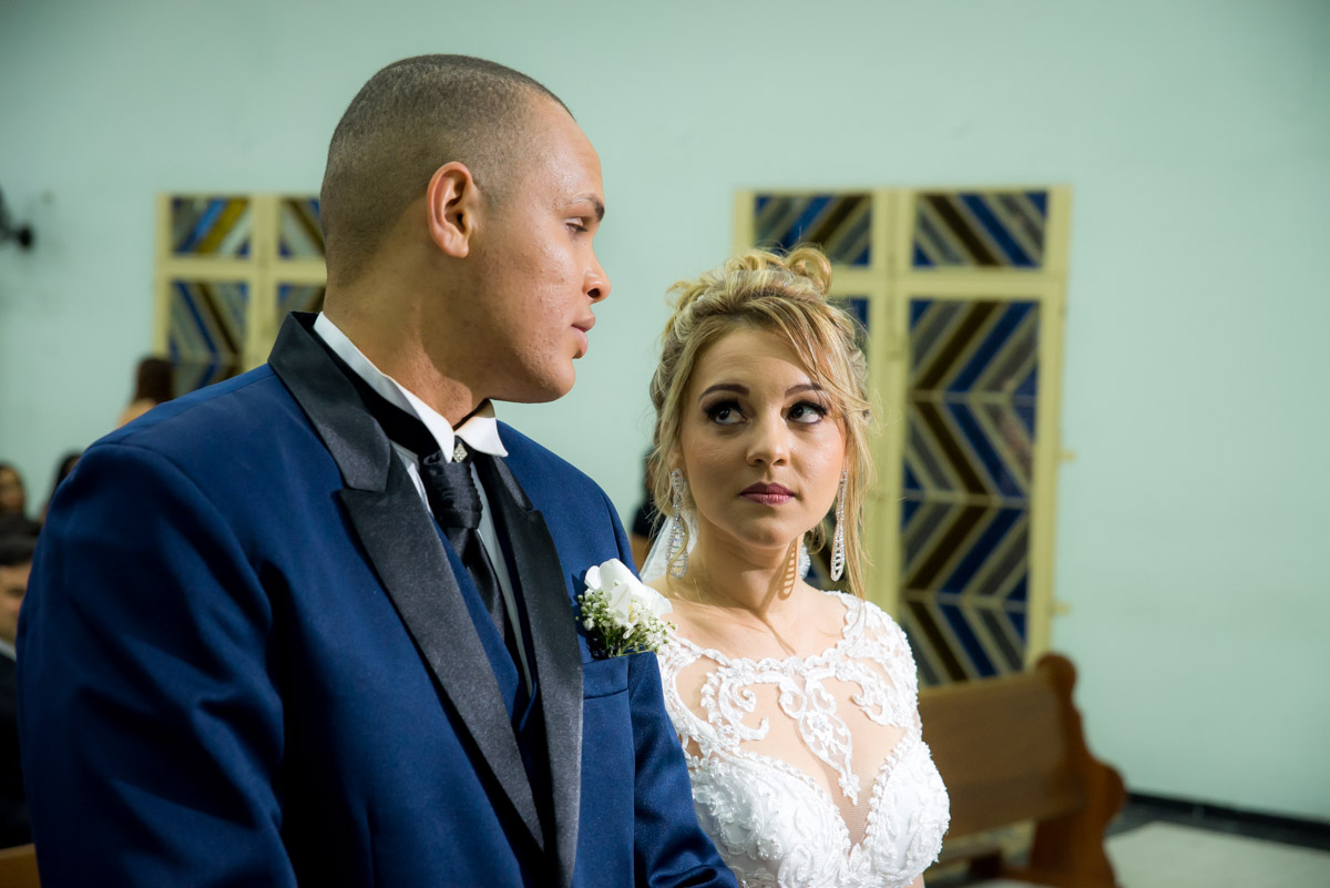 noivos se olhando no altar fotografo fabio doria o melhor rj