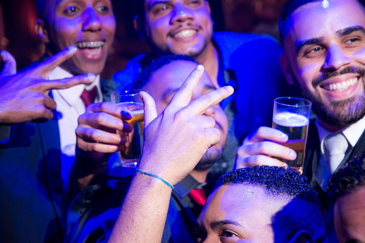 pista de dança animada em casamento