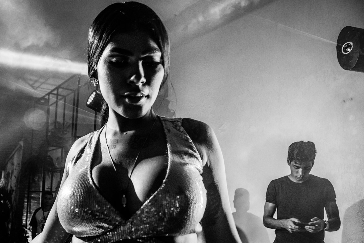 mc pocahontas dançando fotografo fabio doria