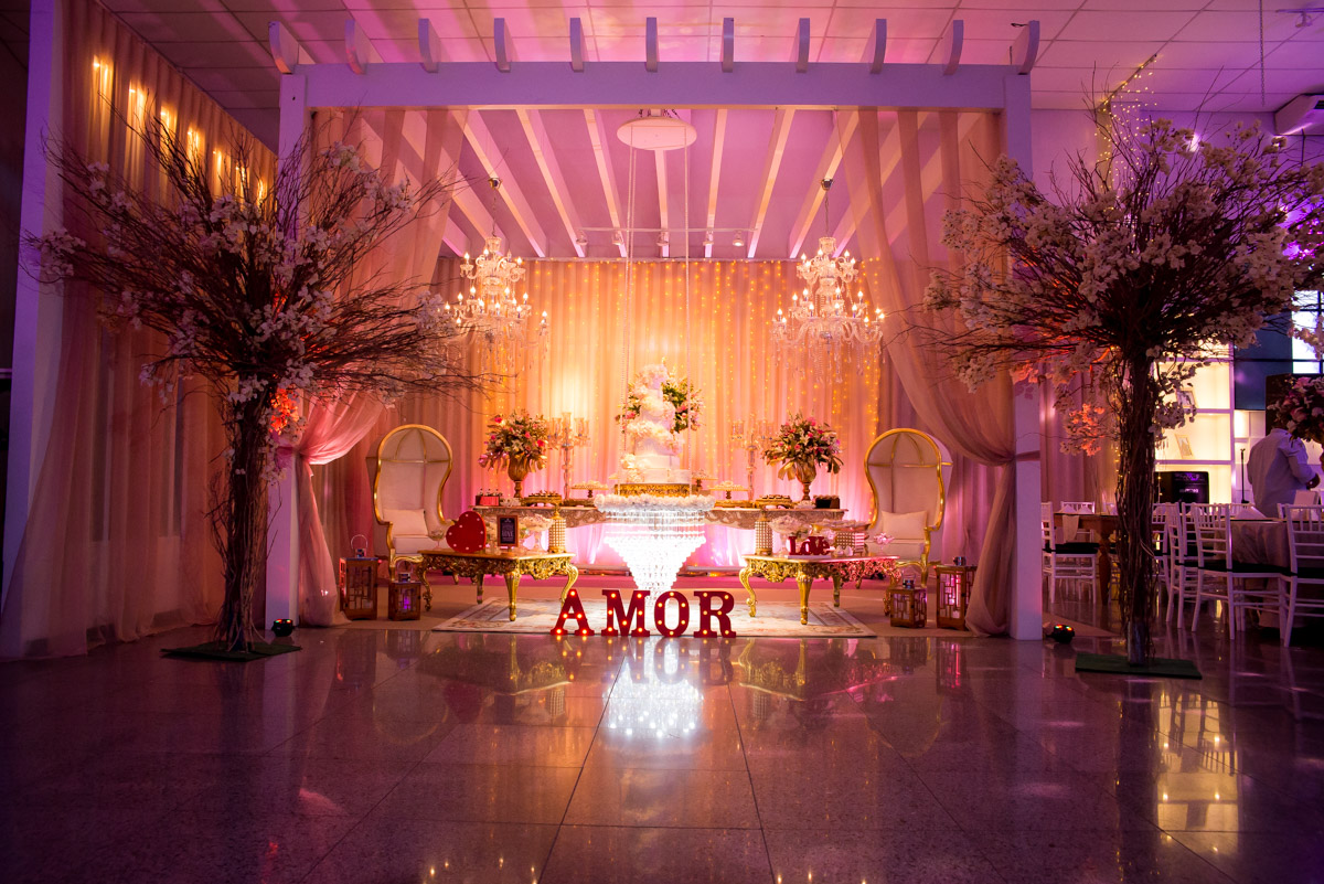 mesa do bolo decoração para casamento com bolo flutuante fotografo do salão fabio doria