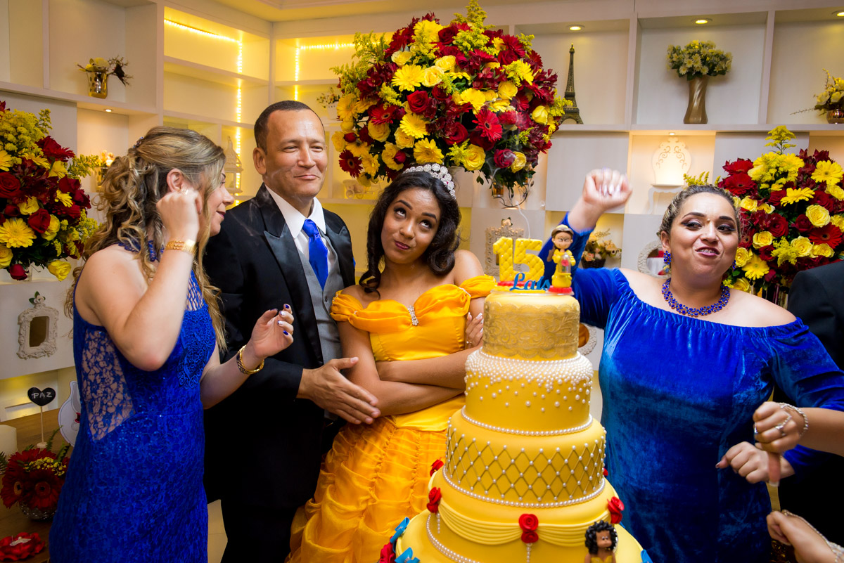 parabéns divertido para debutante