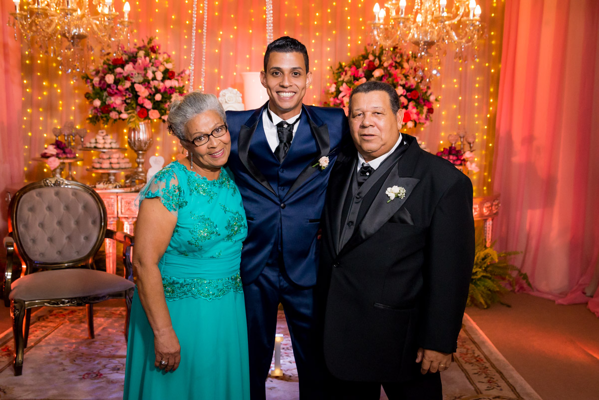 noivo com os pais 