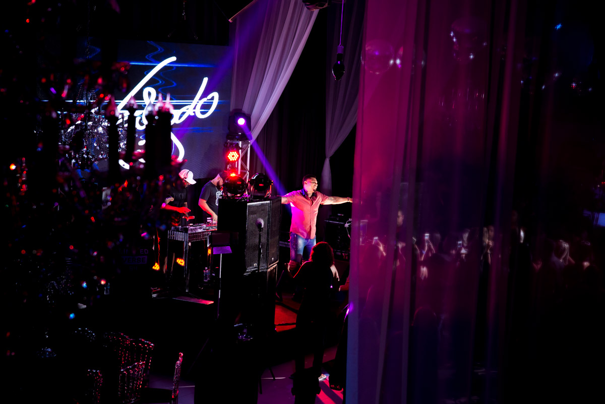 naldo benny na festa de 30 anos da fã 