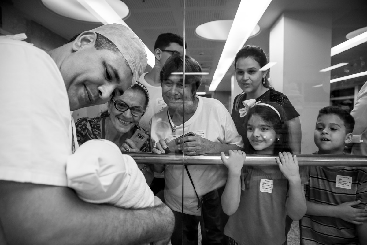 fotos que deve ser feita na maternidade fotógrafo fabio doria 