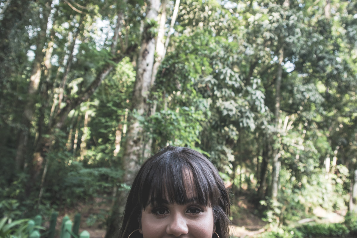 pose diferente para ensaio de 15 anos 